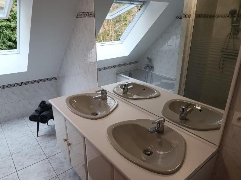 La Fontaine Aux Enfants - Gr5 - Chambre Avec Sdb Privee Abreschviller 외부 사진